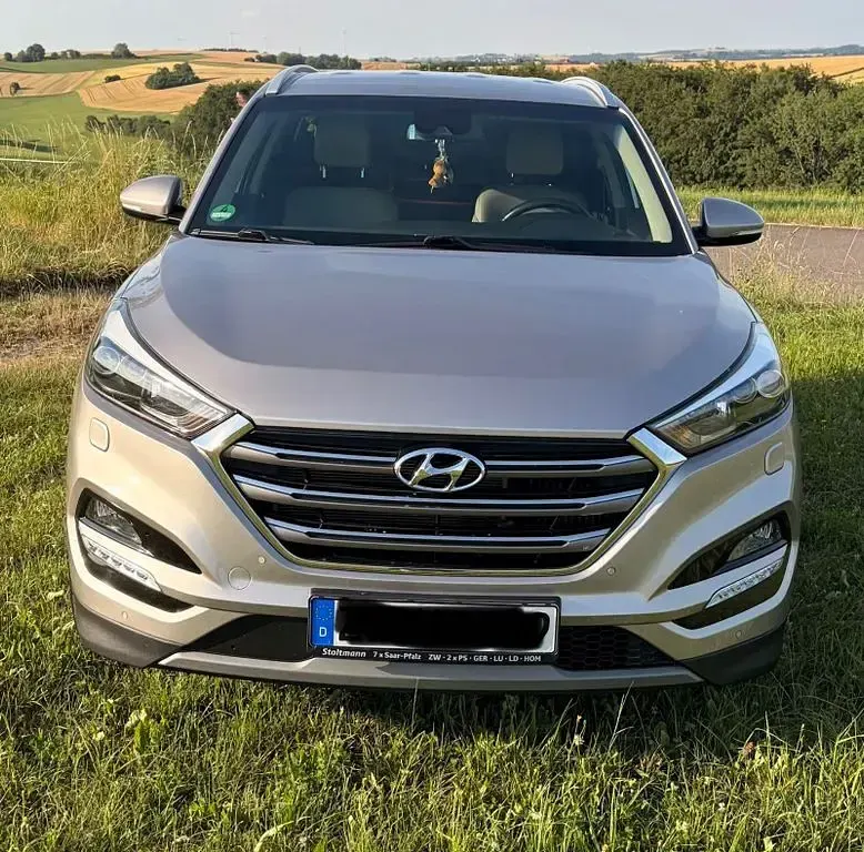 Gebraucht Hyundai Tucson 177 PS (130 kW) 2017 Gold SUV