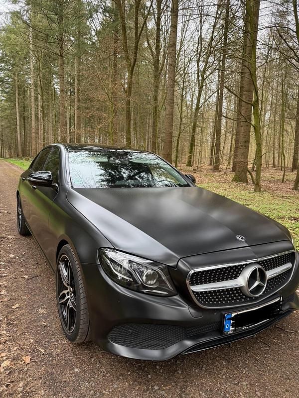 Second-hand Mercedes E200 AMG 150 CP (110 kW) 2017 Negru Berlinǎ