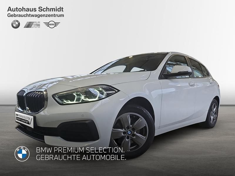 Alpinweiß uni Gebraucht 2022 BMW 116 Advantage Kleinwagen | 20.160 € (Fairer Preis) - Bild 1/4