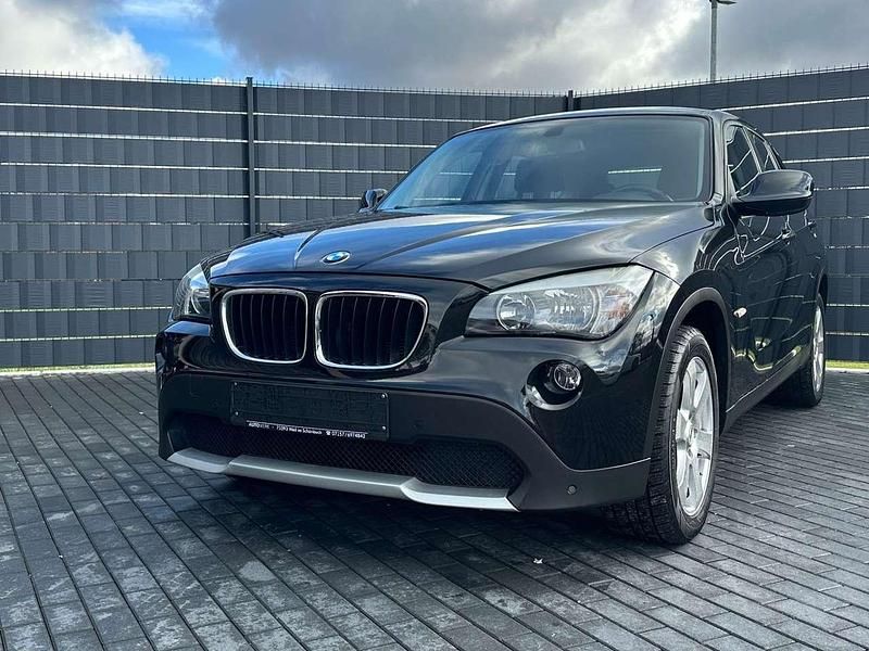 Schwarz Gebraucht 2012 BMW X1 SUV | 7.999 € (Guter Preis) - Bild 1/4