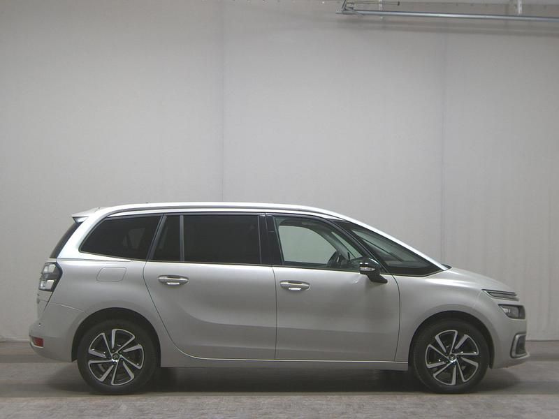 Gebraucht Citroën C4 SpaceTourer Shine 131 PS (96 kW) 2021 Lackierung sable/typ aussenver Van / Kleinbus
