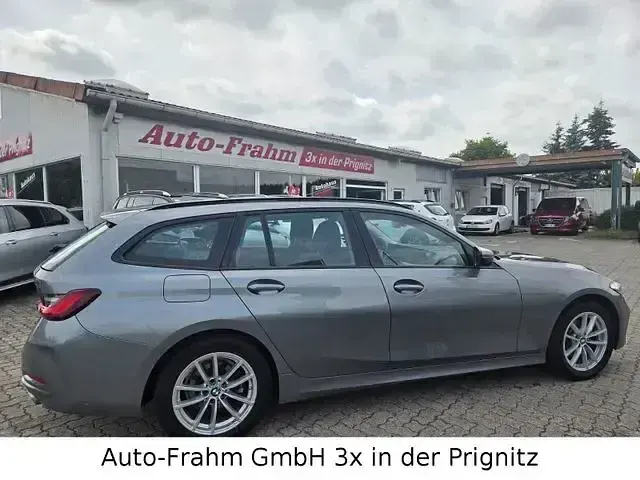Gebraucht BMW 320 Shadowline 190 PS (139 kW) 2023 Grau Kombi