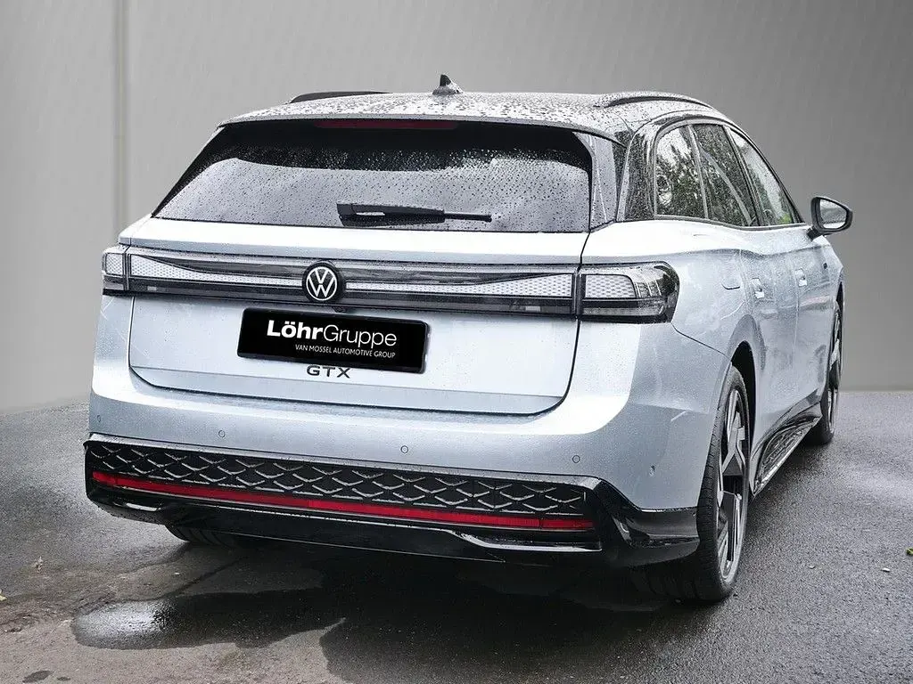 Gebraucht VW ID.7 GTX 250 kW (340 PS) 2025 Scale silver metallic Kombi