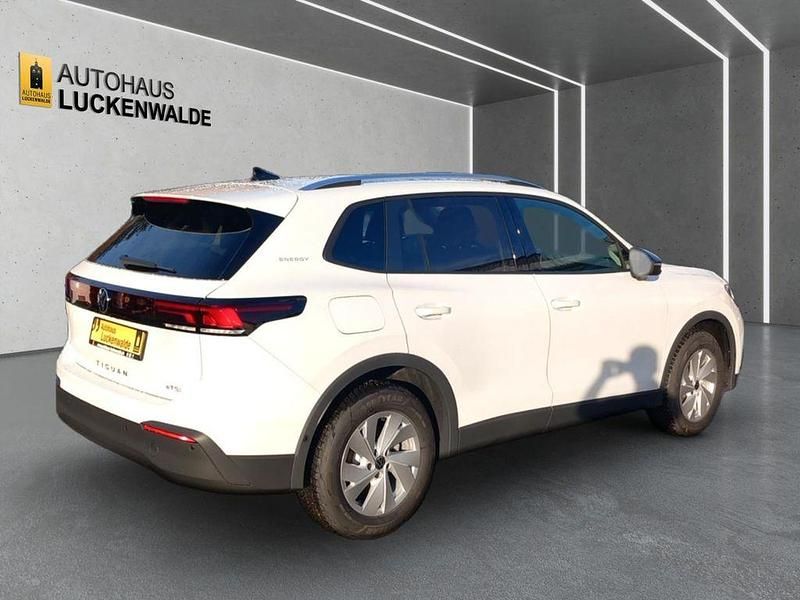 Neu VW Tiguan 150 PS (110 kW) 2026 Weiß SUV