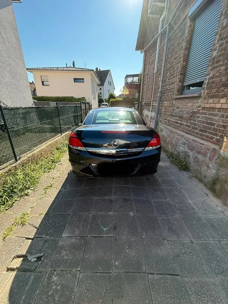 Gebraucht Opel Astra 140 PS (102 kW) 2006 Schwarz Cabrio