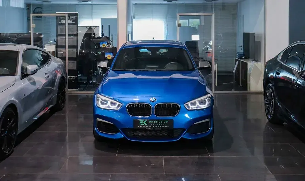 Gebraucht BMW M135 Sport Line 326 PS (239 kW) 2015 Blau Kleinwagen