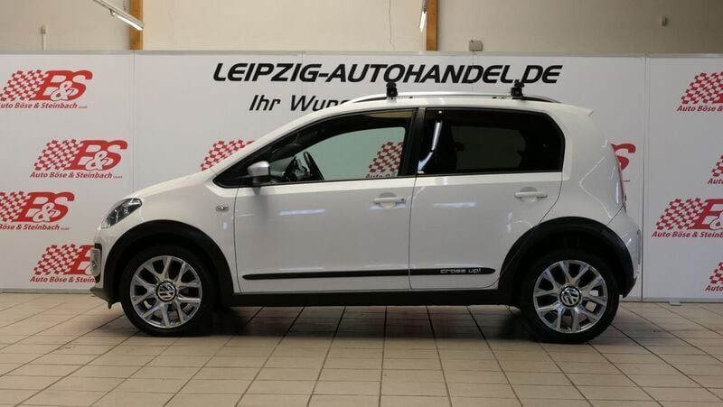 Gebraucht VW cross up! 75 PS (55 kW) 2016 Weiß Kleinwagen
