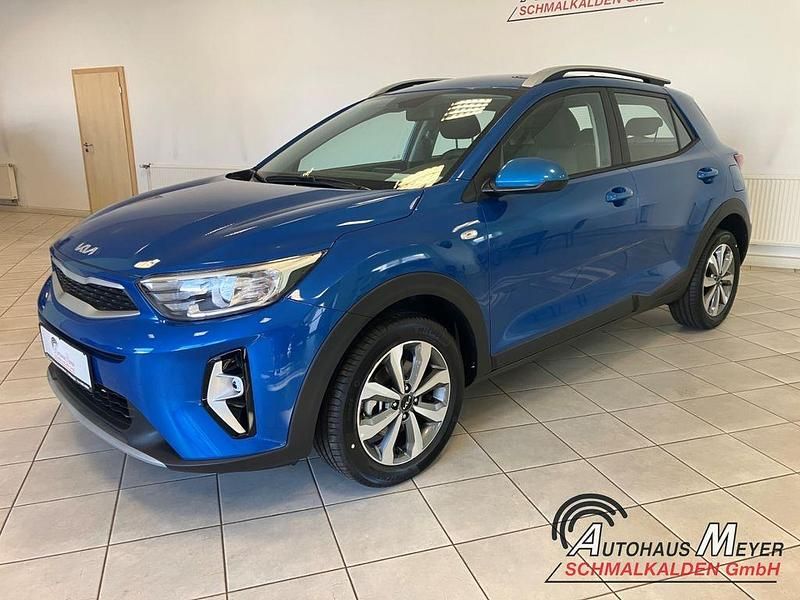 Neu Kia Stonic 84 PS (61 kW) 2025 Blau SUV