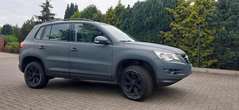 Andere farben Gebraucht 2009 VW Tiguan Track & Field SUV | 3.600 € (Superpreis) - Bild 1/4