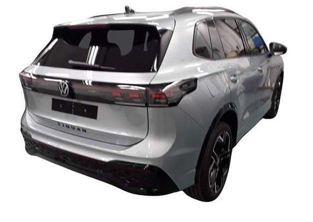 Gebraucht VW Tiguan Style 193 PS (141 kW) 2024 Oyster silver metallic SUV