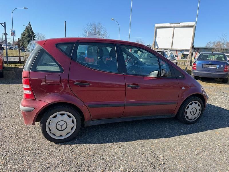 Gebraucht Mercedes A140 Classic 82 PS (60 kW) 2002 Rot Van / Kleinbus