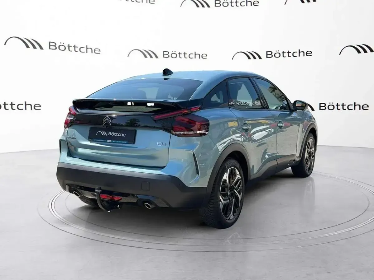 Gebraucht Citroën C4 Feel 131 PS (96 kW) 2023 Lackierung olbia blau/typ aussenverkleidung metalliclackierung SUV