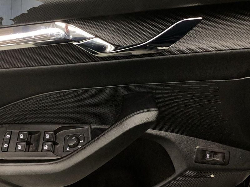 Gebraucht Skoda Octavia 190 PS (139 kW) 2022 Schwarz Kombi