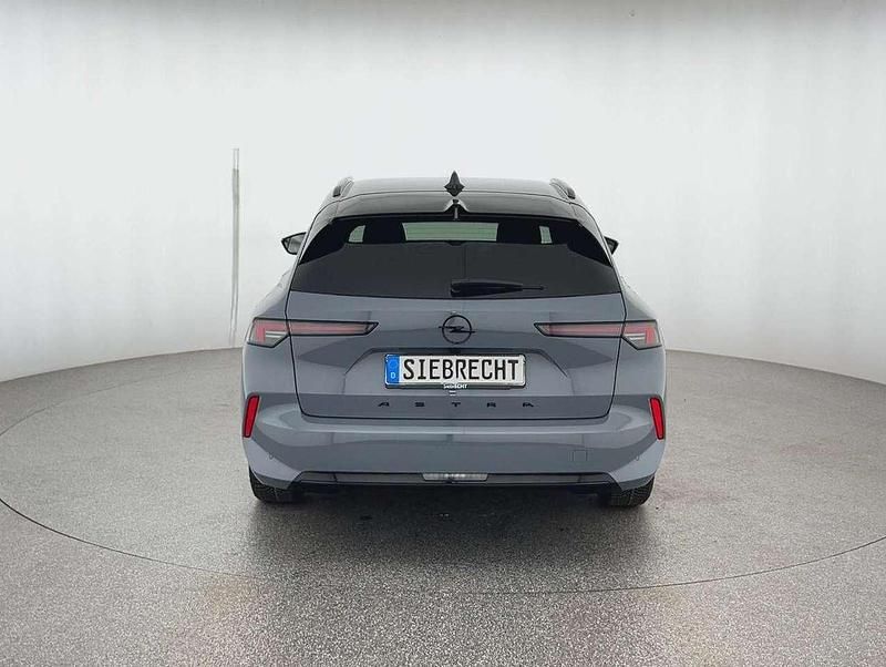 Neu Opel Astra 131 PS (96 kW) 2025 Grau Kombi
