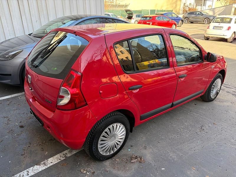 Gebraucht Dacia Sandero 75 PS (55 kW) 2010 Rot Kleinwagen