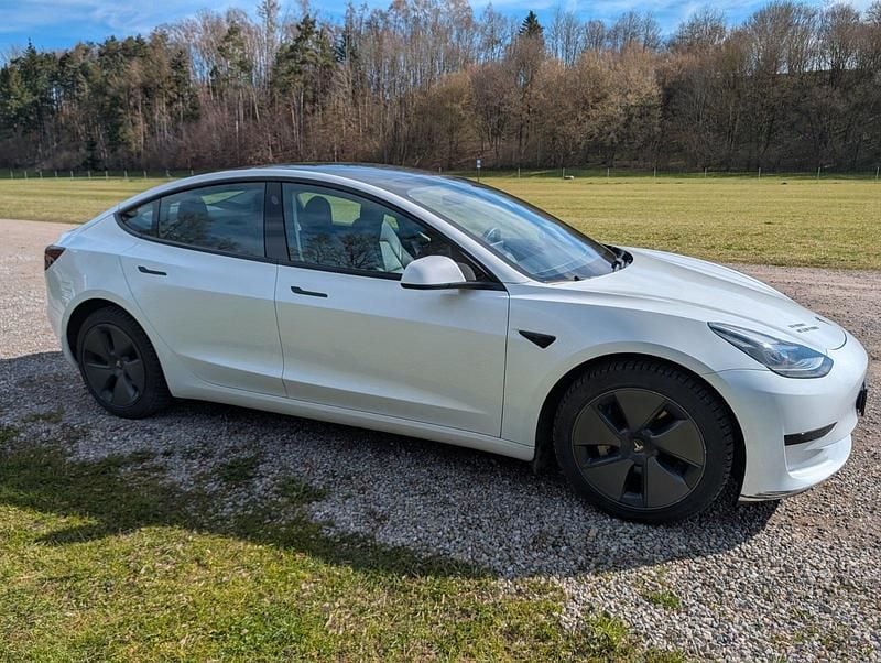Gebraucht Tesla Model 3 208 kW (283 PS) 2022 Weiß Limousine