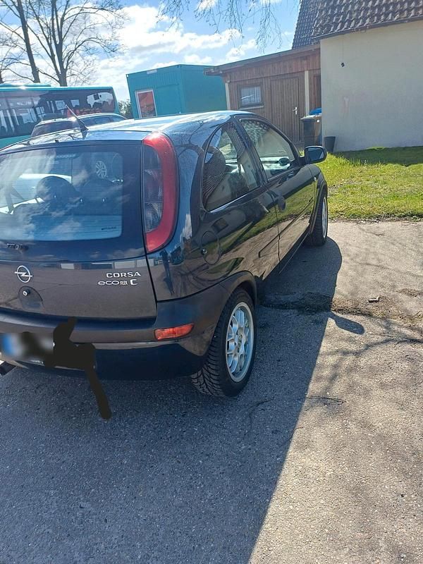 Gebraucht Opel Corsa 59 PS (43 kW) 2002 Andere farben Kleinwagen