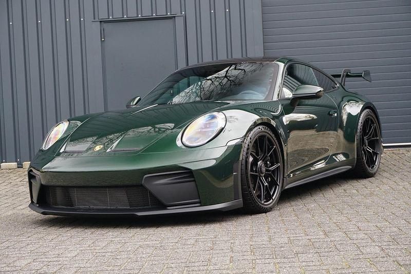 Neu Porsche 992 510 PS (375 kW) 2026 Grün