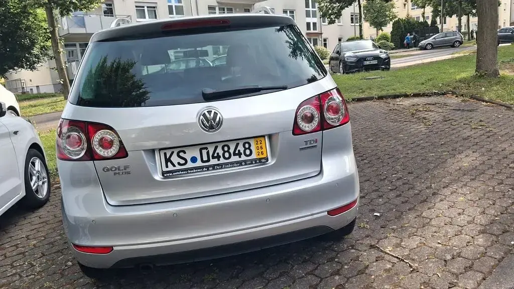 Gebraucht VW Golf Plus Cross 105 PS (77 kW) 2012 Silber Van / Kleinbus
