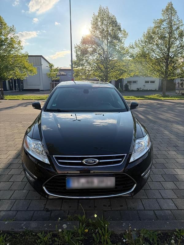 Używany Ford Mondeo 203 KM (149 kW) 2013 Sedan/Limuzyna