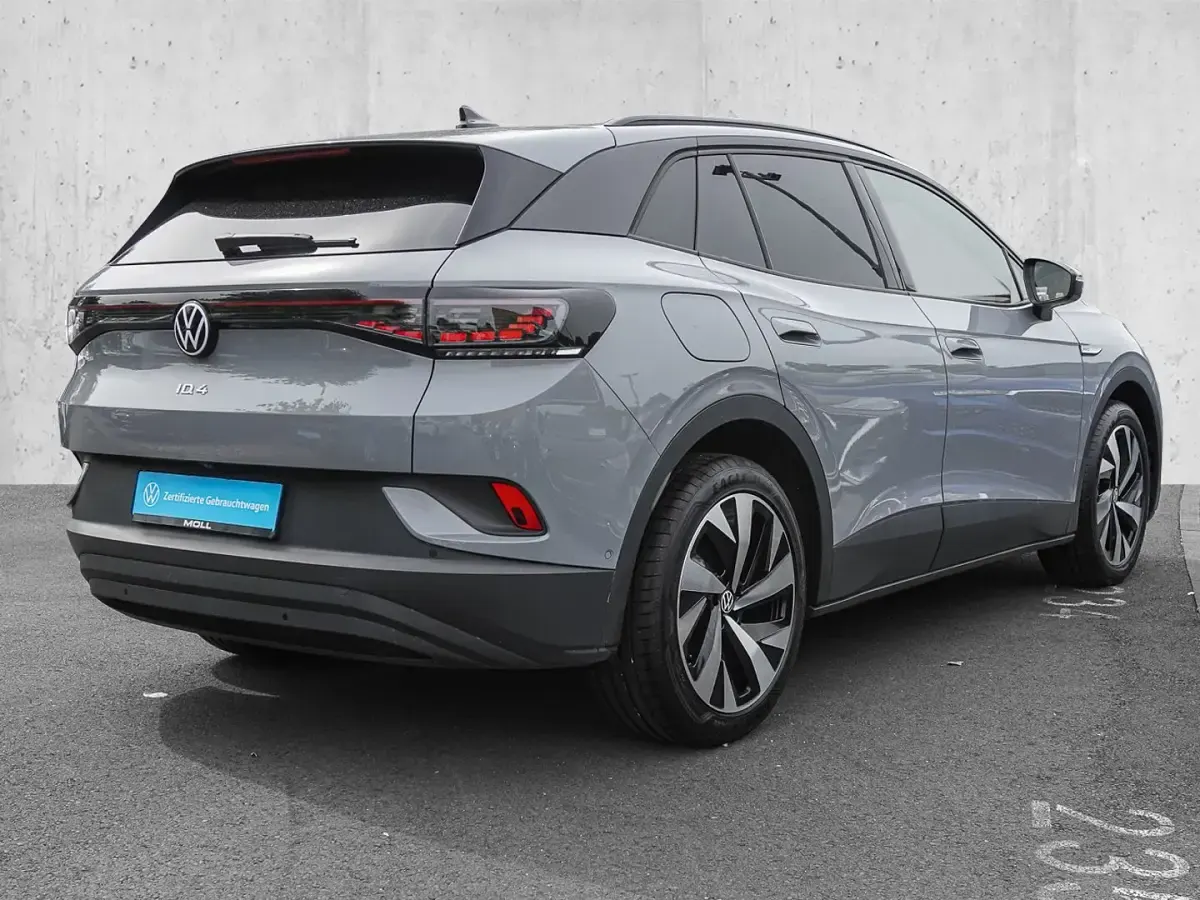 Gebraucht VW ID.4 Pro Performance 210 kW (286 PS) 2023 Mondsteingrau (metallic) SUV