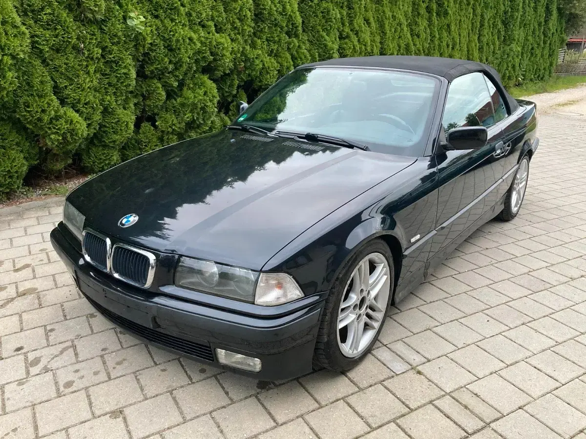 Gebraucht BMW 318 Cabriolet 115 PS (84 kW) 1998 Schwarz Cabrio