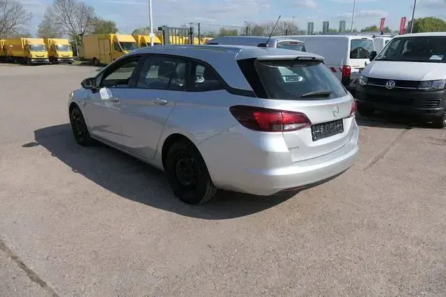 Gebraucht Opel Astra Edition 122 PS (89 kW) 2020 Silber Kombi