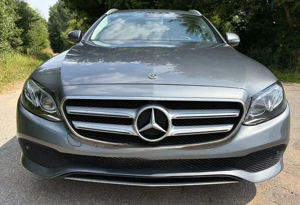 Gebraucht Mercedes 220 194 PS (142 kW) 2018 Grau Limousine