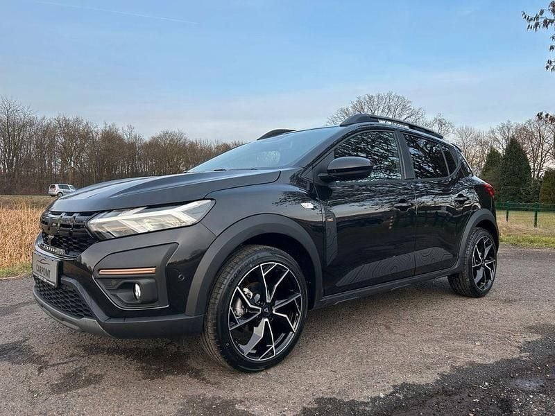 Schwarz Neu 2026 Dacia Sandero Extreme Limousine | 21.390 € - Bild 1/4