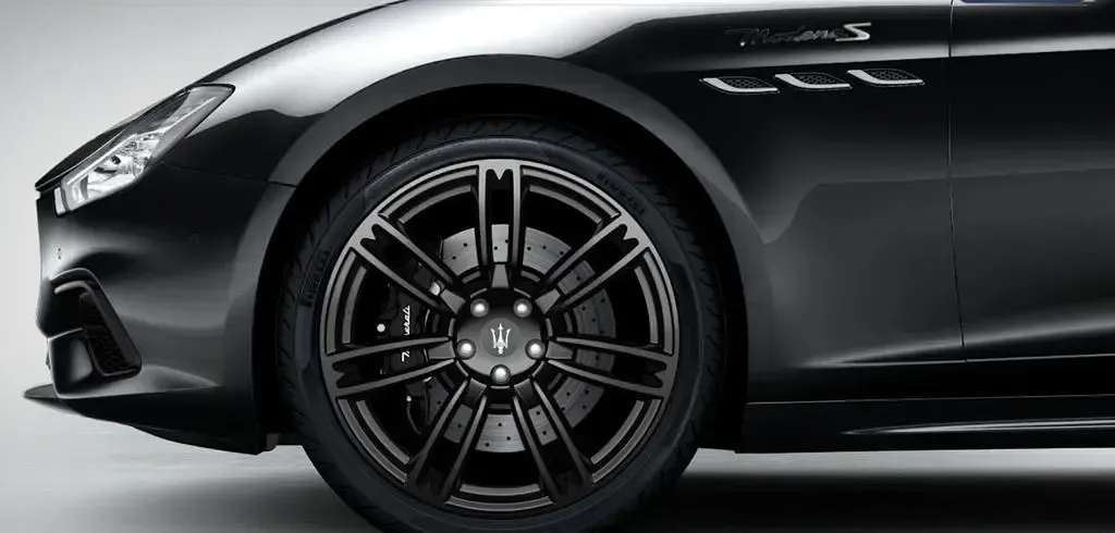 Gebraucht Maserati Ghibli 430 PS (316 kW) 2022 Schwarz Limousine