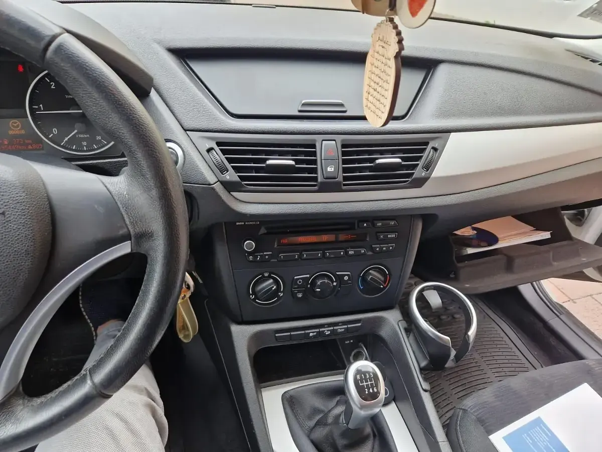 Gebraucht BMW X1 143 PS (105 kW) 2011 Weiß SUV
