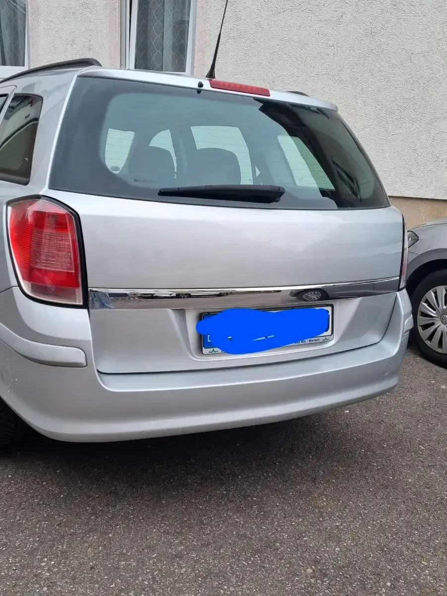 Gebraucht Opel Astra 116 PS (85 kW) 2008 Grau Kombi