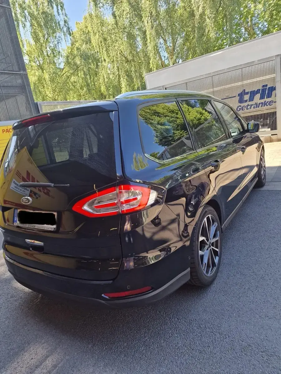 Używany Ford Galaxy Titanium 210 KM (154 kW) 2015 Czarny Minivan