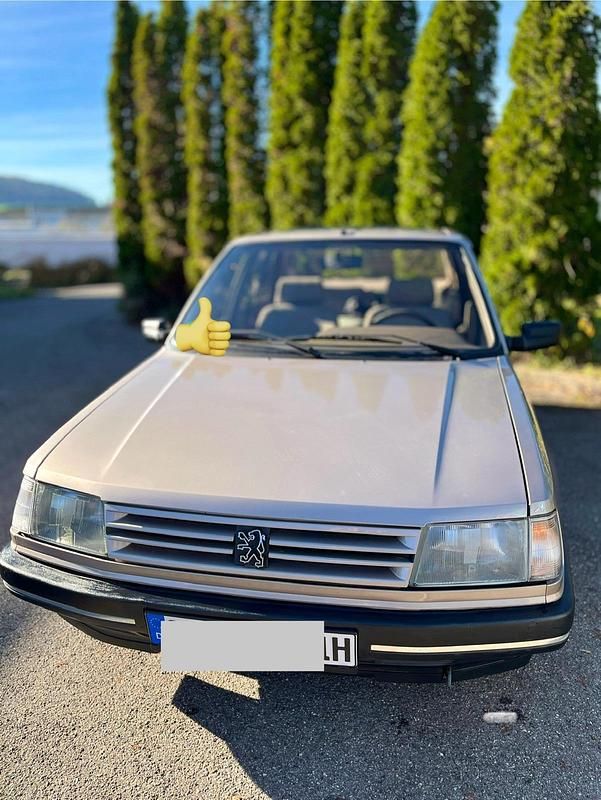 Gebraucht Peugeot 309 75 PS (55 kW) 1989 Beige Kleinwagen