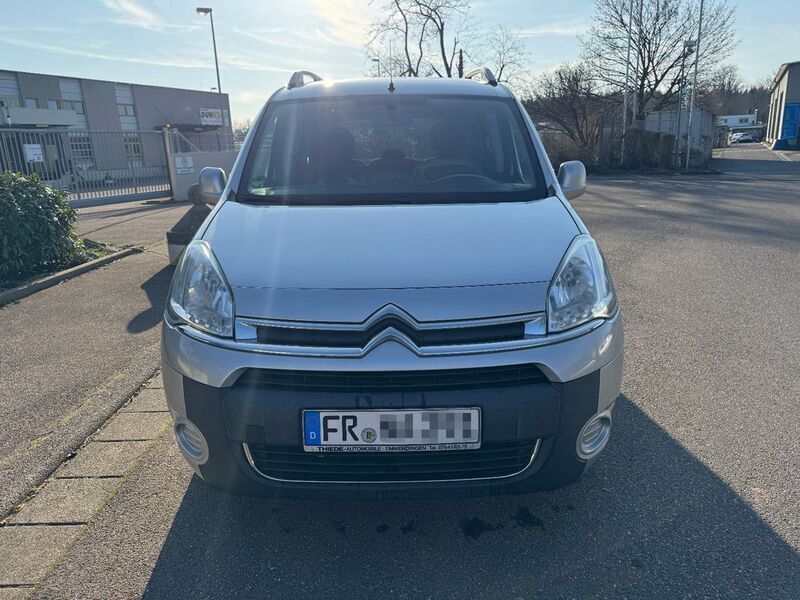 Silber Gebraucht 2014 Citroën Berlingo Van / Kleinbus | 9.000 € (Teuer) - Bild 1/4