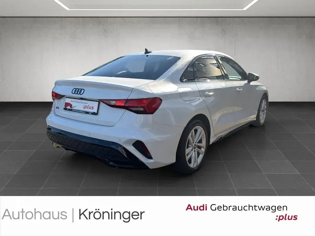 Gebraucht Audi A3 S-Line 150 PS (110 kW) 2025 Gletscherweiß metallic Limousine