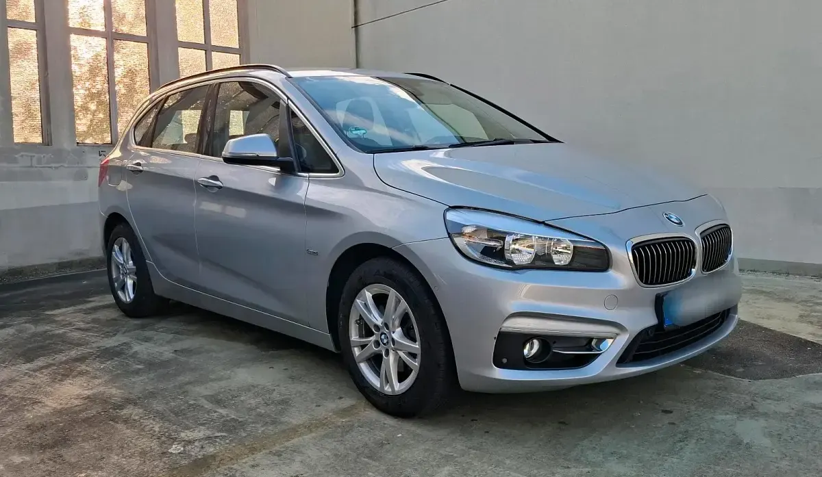 Gebraucht BMW 218 Luxury Line 136 PS (100 kW) 2015 Silber Kombi