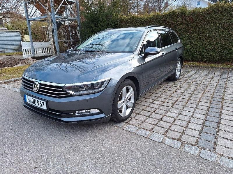 Gebraucht VW Passat Comfortline 150 PS (110 kW) 2015 Grau Kombi