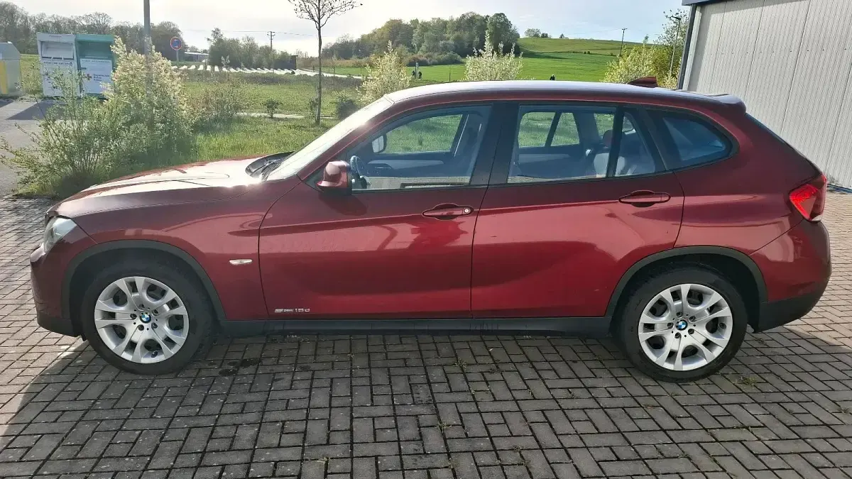 Second-hand BMW X1 143 CP (105 kW) 2010 Roșu SUV