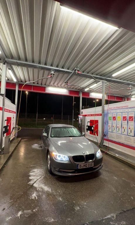 Gebraucht BMW 318 Cabriolet 143 PS (105 kW) 2012 Grau Cabrio