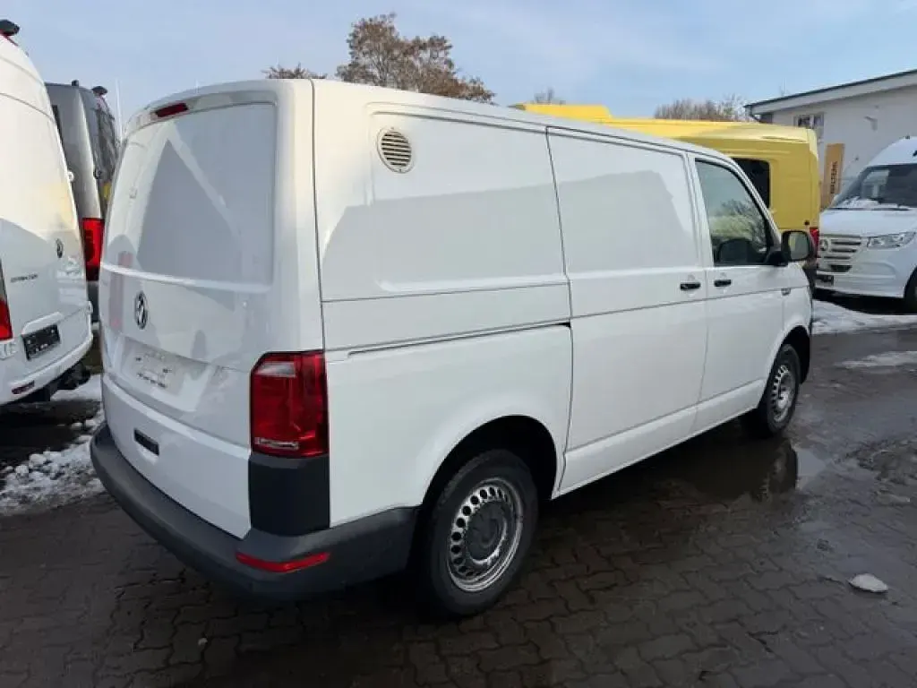 Używany VW Transporter 102 KM (75 kW) 2017 Biały Van