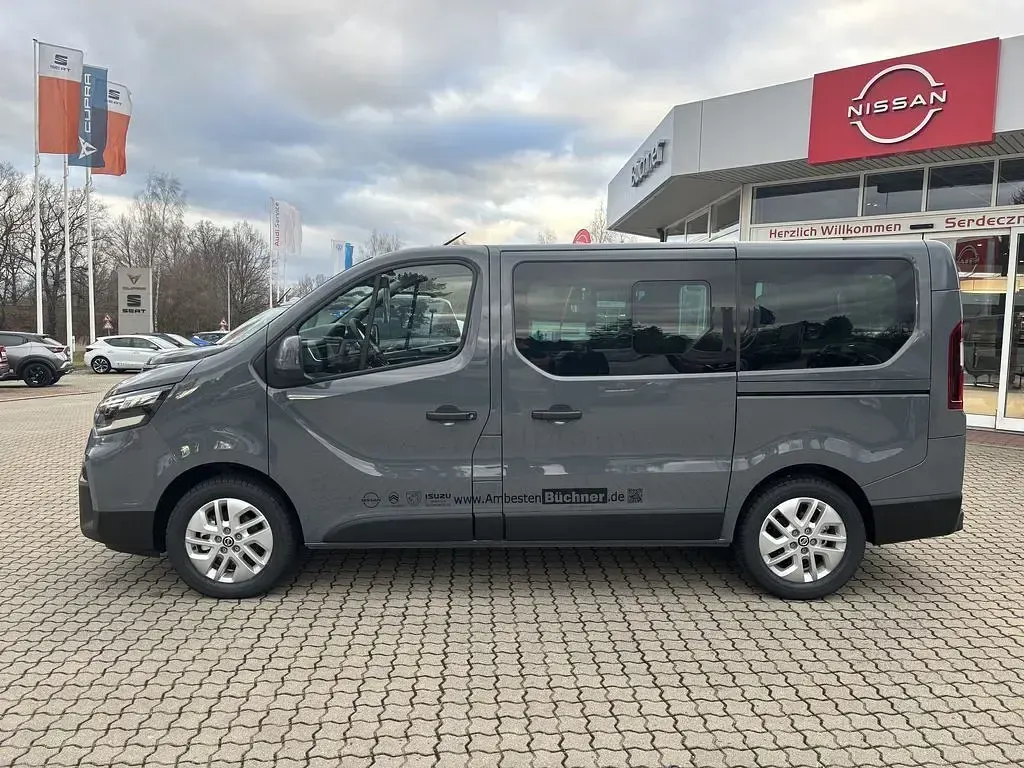 Gebraucht Nissan Primastar Tekna 170 PS (125 kW) 2025 Grau Van / Kleinbus