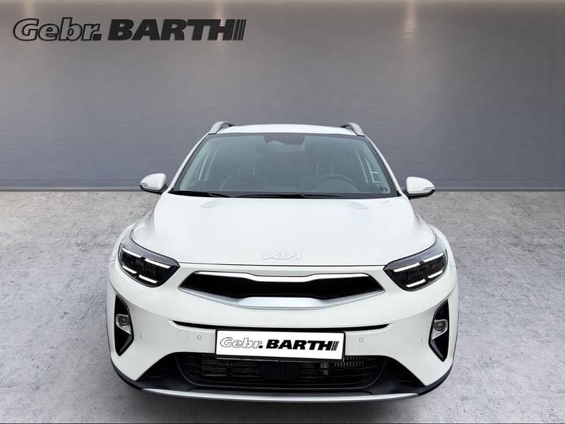 Neu Kia Stonic Spirit 101 PS (74 kW) 2026 Weiß SUV