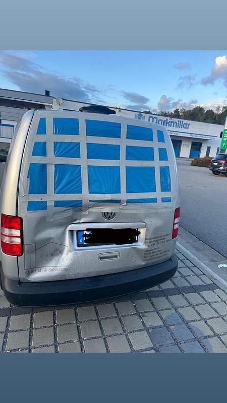 Gebraucht VW Caddy Maxi 140 PS (102 kW) 2014 Silber Van / Kleinbus