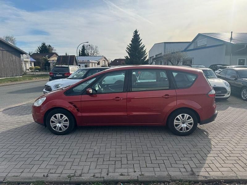 Gebraucht Ford S-MAX Trend 140 PS (102 kW) 2010 Rot Van / Kleinbus