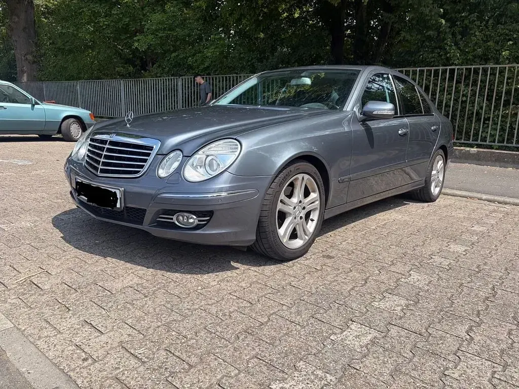 Gebraucht Mercedes E300 Avantgarde 211 PS (155 kW) 2008 Limousine