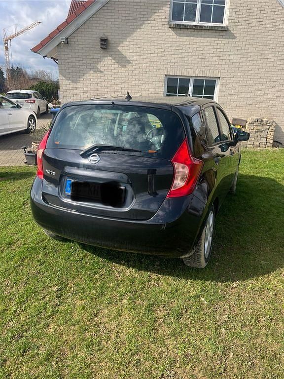 Gebraucht Nissan Note Acenta 80 PS (58 kW) 2015 Schwarz Kleinwagen