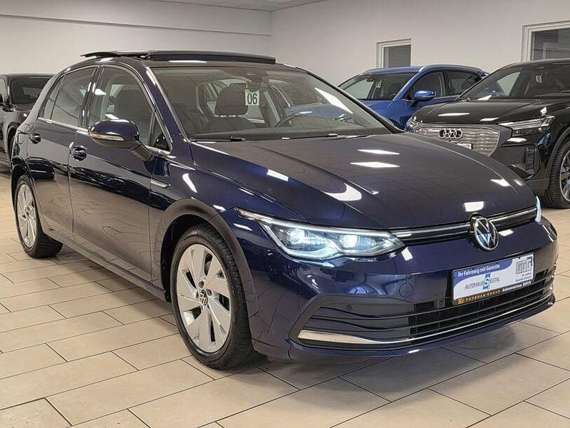 Gebraucht VW Golf VII Style 150 PS (110 kW) 2020 Blau Limousine