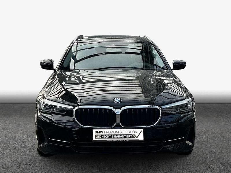 Gebraucht BMW 530 Sport Line 286 PS (210 kW) 2022 Schwarz uni Kombi