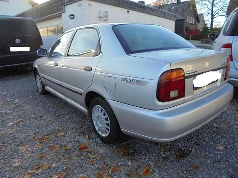 Silber Gebraucht 2001 Suzuki Baleno GL Limousine | 1.299 € - Bild 1/4